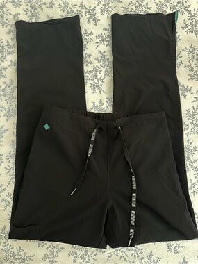 MedCouture Black Straight Leg Scrub Pants